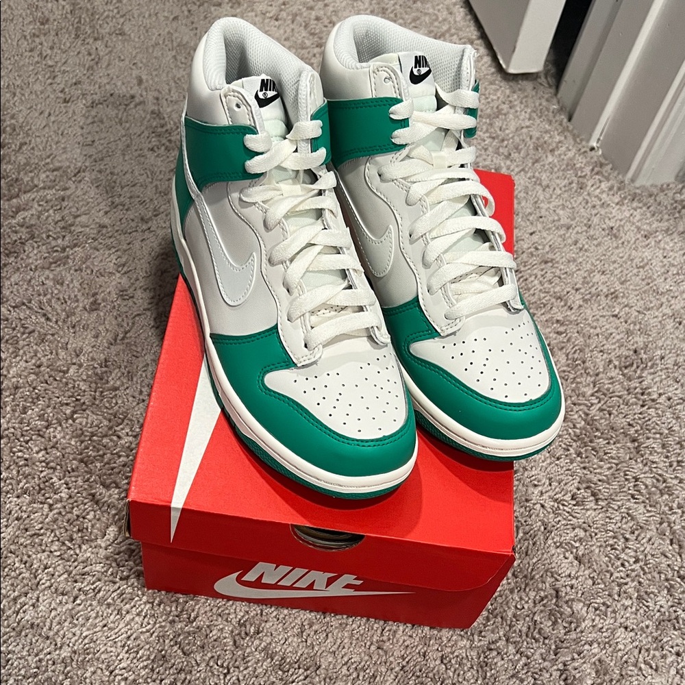 Nike Kids Teal and White Dunk Sneakers